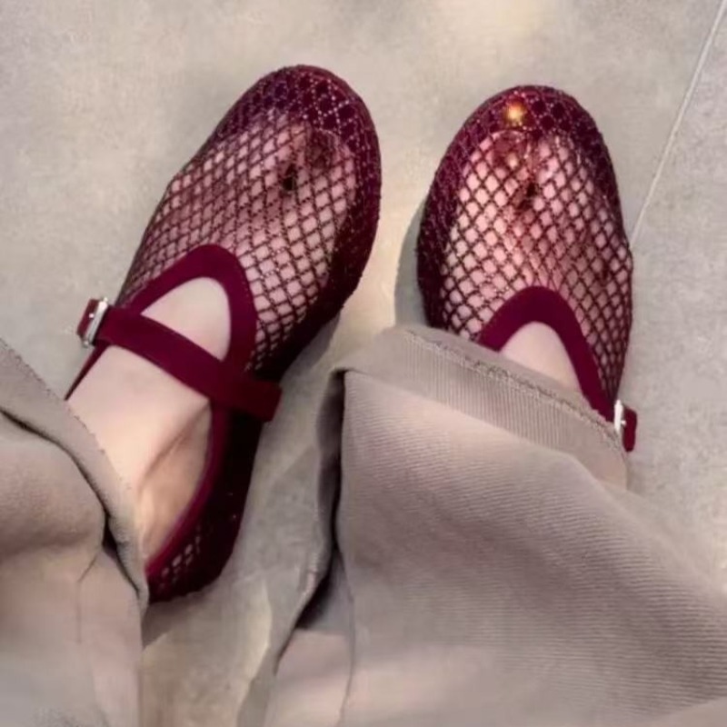 Embroidery Flat Shoes - Sandalias Baotou con Pedrería Hueca para