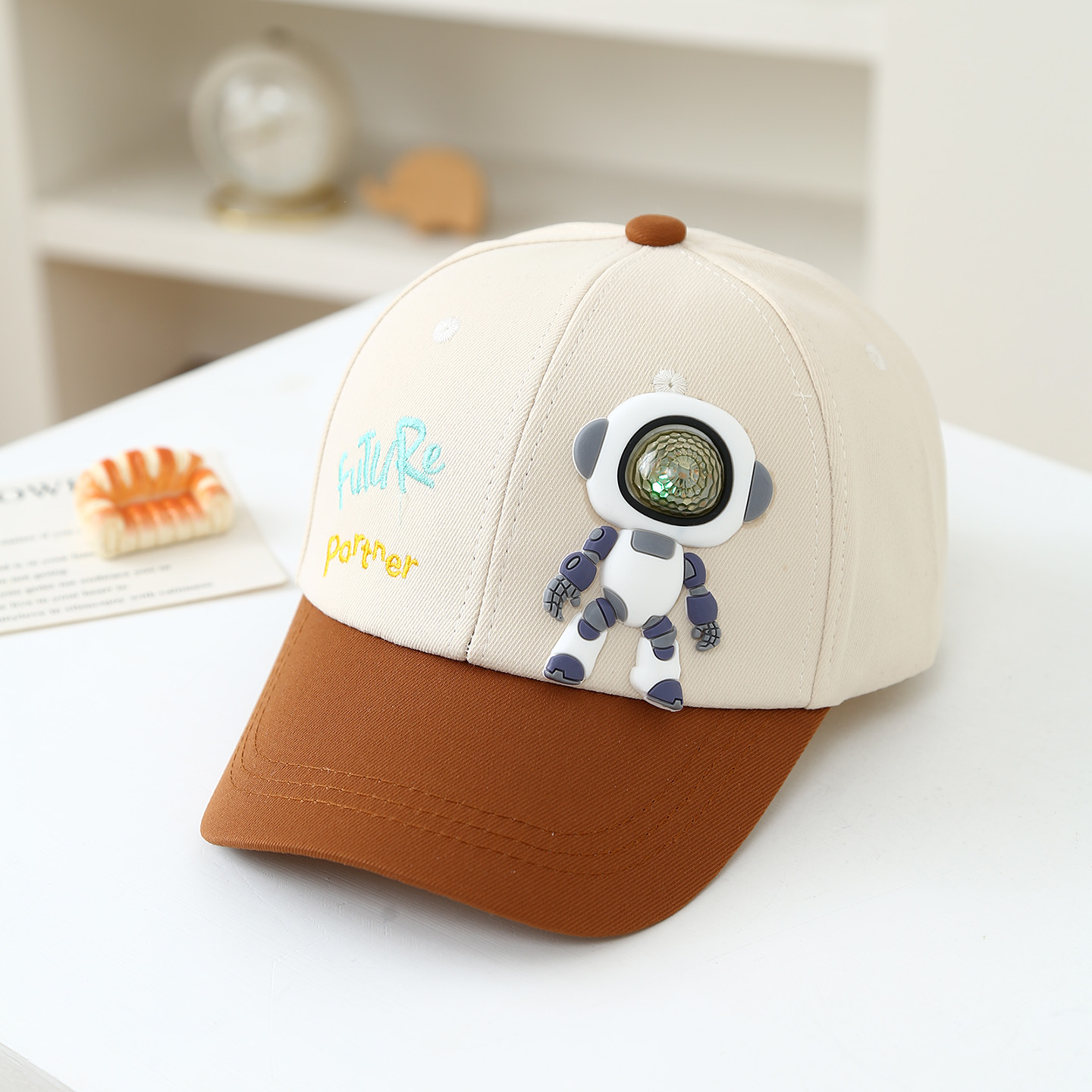 Muñeco Robot de Goma Suave par - Embroidery Cap reseña y precio