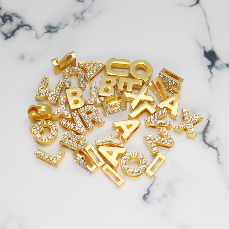 Lote de 50 unidades de letras  - Embroidery Charm reseña y precio